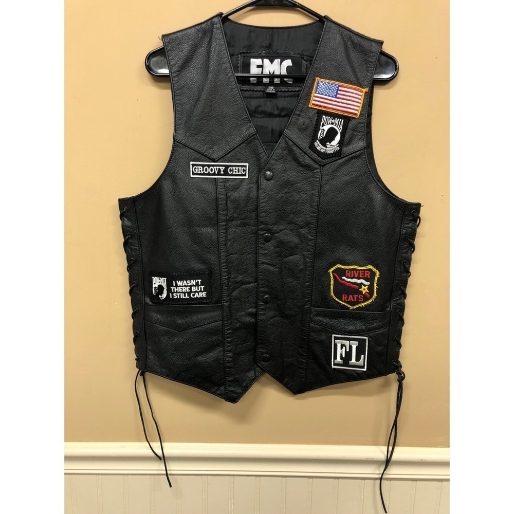 Leather Vest Western Style Biker Size 38 Patches - Picture 1 of 11